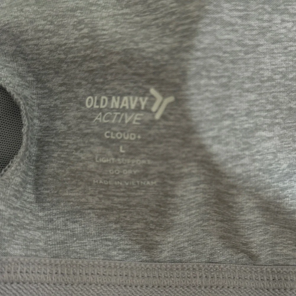 Old Navy Active Sports Bra Light Support Go-Dry Cloud Heather‎ Gray Size Large